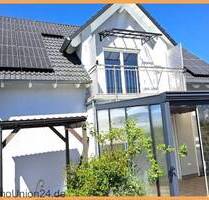 Moderne Wohnqualität in ruhiger Lage - freistehendes 146 qm Einfamilienhaus mit Gartenidylle - Oberdachstetten