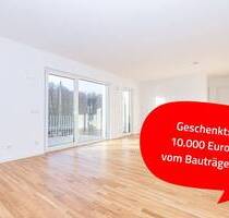 Effizient geschnitten: 4 Zimmer, EBK, Südbalkon & Stellplatz - Bestensee