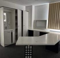 Es erwartet Sie eine möblierte Arztpraxis mit moderner Einrichtung in Bischofswerda!