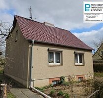 Ihr Haus in Anklam mit Garagen, Hof und Garten!