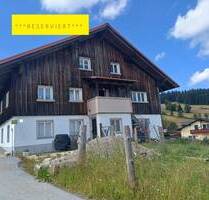 * GROßZÜGIGES LANDHAUS mit GARTEN, ELW, ausbaufähiger DACHBODEN * für Handwerker geeignet - Philippsreut