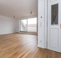 Frisch sanierte 2-Zimmer-Dachgeschosswohnung zum Wohlfühlen - Leipzig Südvorstadt