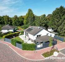 Modernisiertes Einfamilienhaus in Rodenberg - Großzügiges Wohnen mit Pool und Sauna