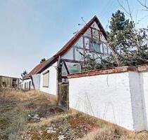 unsaniertes Einfamilienhaus mit viel Nebengelass für 1-2 Familien mitten in Wellaune - Bad Düben