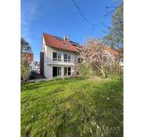 Moderne Doppelhaushälfte mit schönem Garten - Schorndorf Weiler