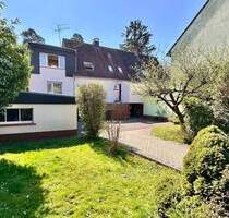 Maintal Dörnigheim! 1-2 Familienhaus (leerstehend) mit schönem Grundstück