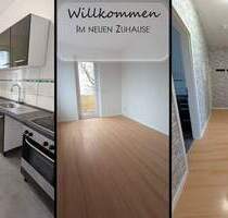 Interesse? Drei Zimmer-Wohnung mit Balkon und EBK - Plauen Stadtmitte
