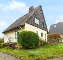 In ruhiger Ortsrandlage von Flintbek - Einfamilienhaus mit Renovierungsbedarf