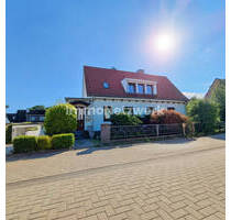 Liebevoll sanierte Ruheoase im mediterranen Stil mit parkähnlichem Grundstück und Schwimmteich - Hamburg Sinstorf