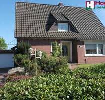 Ein laufend instandgehaltenes Einfamilienhaus mit Garage und Wintergarten - Aurich Popens