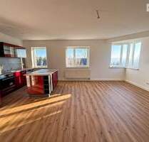 Neu renovierte, schicke 3-Raum-Wohnung in Beierfeld mit Einbauküche zu vermieten - Grünhain-Beierfeld OT Beierfeld