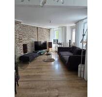 Charmante top renovierte Jugendstilwohnung mit Balkon, zentral in Nürnberg