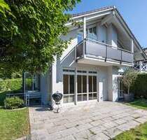 AIGNER - Ihr Traumhaus in Gräfelfing: Exklusive Doppelhaushälfte in erstklassiger Lage