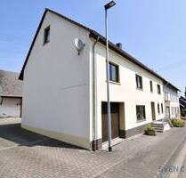 Viel Platz - viele Möglichkeiten! Teilsaniertes Einfamilienhaus in Sien