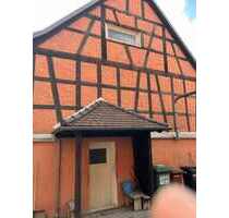 Großes Wohnhaus mit großem Grundstück, Garagen und Scheune! - Colmberg