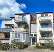 helle 3 Zimmerwohnung am südlichen Stadtrand von Dresden mit Balkon inkl. Tiefgaragenstellplatz.