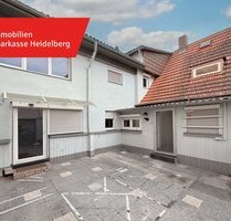 Älteres Einfamilienhaus mit gemütlichem Innenhof in Mannheim-Neckarau