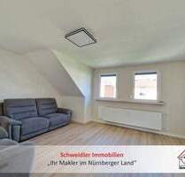 Einziehen & Wohlfühlen: Gemütliches 3-Zimmer-Dachgeschossjuwel mit EBK u.v.m. in Lauf-Kotzenhof