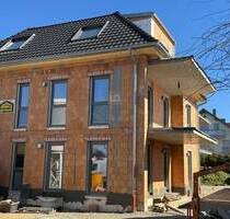 NUR NOCH 2 (von 6) WOHNUNGEN FREI: Ruhige Garten-3 ZKB, 85 qm, KFW40, Carport, IN-Süd, Ringsee - Ingolstadt