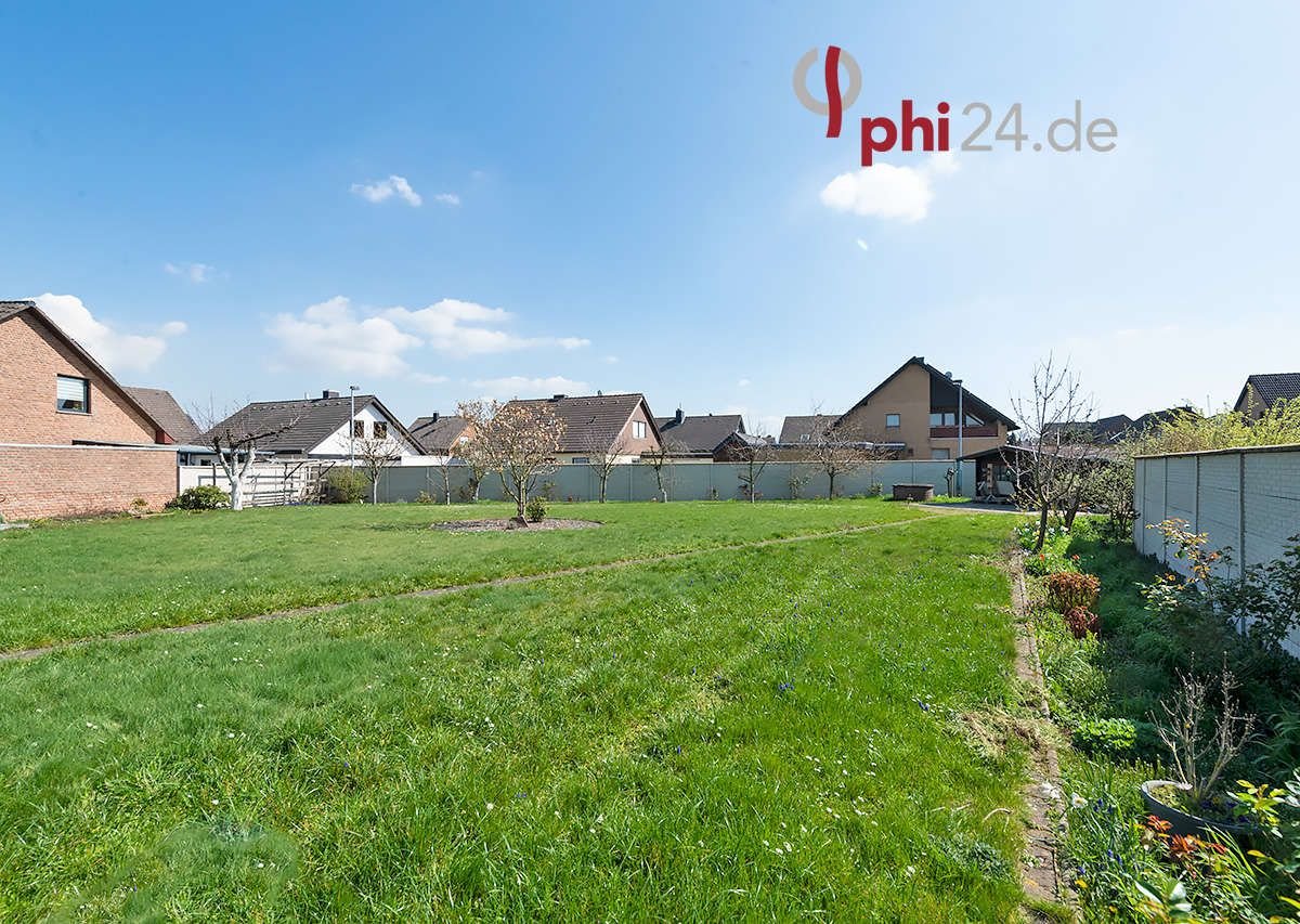 PHI KÖLN - Baugrundstück mit bestehender Genehmigung für ein Mehrfamilienhaus in bester Lage von Elsdorf!