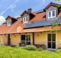 Idyllische und gut angebunden: familiengerechtes Einfamilienhaus mit Pelletheizung und Photovoltaik - Leiblfing Hankofen