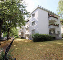 1 Zimmerwohnung, saniert, mit Einbauküche und großem Balkon im ruhigen Berlin-Steglitz, bezugsfrei