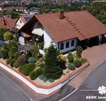 BERK Immobilien - Sehr gepflegtes Zweifamilienhaus mit Einliegerwohnung - viele Möglichkeiten unter einem Dach in Miltenberg