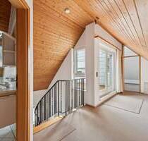 Raum zur Entfaltung: 4,5-Zimmer-Maisonette mit Balkon & Dachterrasse - Möglingen