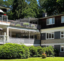Große Erdgeschoss-Wohnung mit sonniger Su?d-Terrasse und einem Garagenstellplatz - Hamburg Blankenese