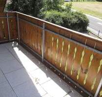 Schöne großzügige 4 Zimmerwohnung mit EBK und Balkon - Poppenricht