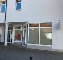 :: Barrierefreie attraktive Büro bzw Praxisräume in zentraler Lage (G 455-W):: - Lampertheim