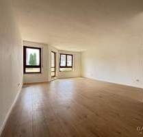 Schöne 2 Zimmer-Wohnung mit Balkon und TG! - Herrenberg Kuppingen