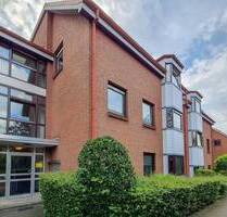 Schöne 2,5-Zimmer-Wohnung mit Balkon und Einzelgarage - Schenefeld