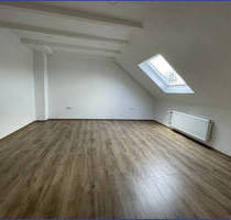 Top renovierte Dachgeschosswohnung in Marl!