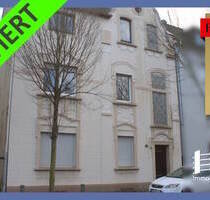 *** RESERVIERT *** 3-Familienhaus mit 2 Garagen, Oberhausen Marienviertel ***provisionsfrei***