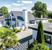 Beeindruckendes Wohnhaus mit 3 Single-Apartments & 5 Garagen SP in Toplage Papenburg-Untenende