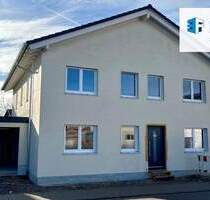 Neubau in Oberkirch-Zusenhofen: Neubau 2-Familienwohnhaus mit zwei Garage u. Geräteraum Besuchen Sie unseren 