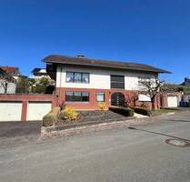 Beverungen - kleines Mehrfamilienhaus mit großartiger Aussicht