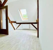 Charmante Vierraumwohnung - 495,00 EUR Kaltmiete, ca.  100,00 m² Wohnfläche in Osternienburger Land (PLZ: 06386)