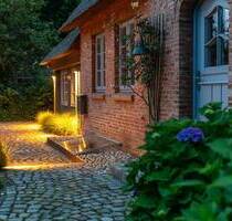 Reetgedecktes Friesenhaus * Kaminofen * traumhaftes Grundstück * Gartensauna * - Midlum