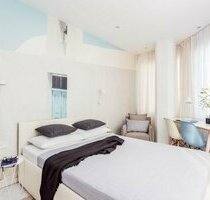 Möbliertes Junior 2 Bedroom Apartment mit Service und Stil zu vermieten! - Frankfurt am Main Bahnhofsviertel