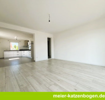 Kernsanierte 4-Zimmerwohnung mit Küche und Balkon in Hepberg