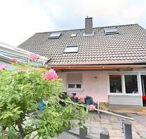 Zweifamilienhaus mit Garten, Wintergarten & viel Ausbaupotenzial! - Eisenberg Steinborn