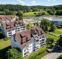 In Allensbach 4-Zimmer-Wohnung mit Balkon und Tiefgarage - nur wenige Minuten zum See!