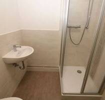 Willst du mit mir duschen gehen...? Moderne 3-RW mit Dusche u. Balkon!!! - Freiberg Wasserberg - Ost