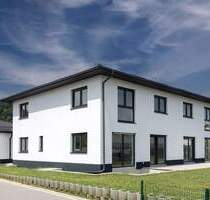 Neubau-Doppelhaushälfte mit Einliegerbereich & Garten - ideal für Familien oder Homeoffice - Simbach am Inn