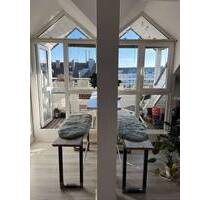 Helle 2-Zimmer-Wohnung mit Balkon & Stellplatz in Sendling - möbliert, mit Einbauküche & Wannenbad - München