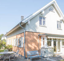 Haushälfte in ruhiger Zentrumslage - Zingst