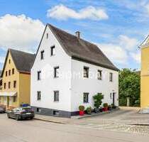 Komplett saniertes Einfamilienhaus mit Fußbodenheizung, Pelletofen und gepflegtem Originalparkett - Mallersdorf-Pfaffenberg