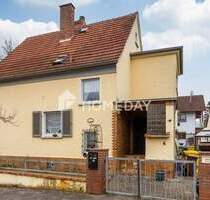 Einfamilienhaus mit Wintergarten, Garage und großem Garten in ruhiger Lage - Hanau Steinheim